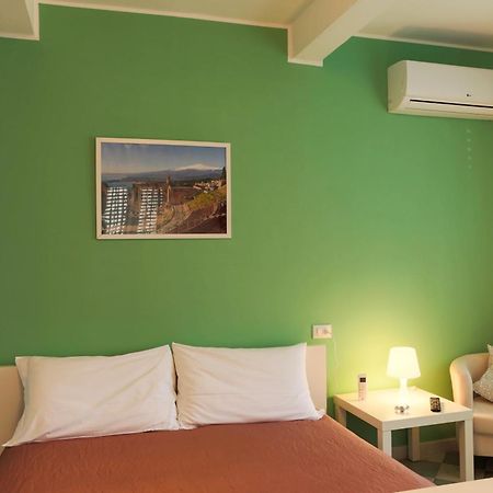 B&B Porta Della Sicilia Messina Pokoj fotografie
